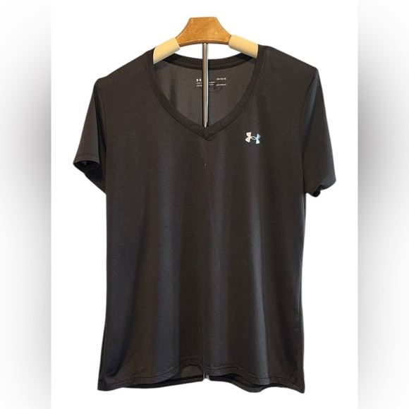 Under Armour Short Sleeve Black V-Neck Top – Black – Size Large - Picture 1 of 5